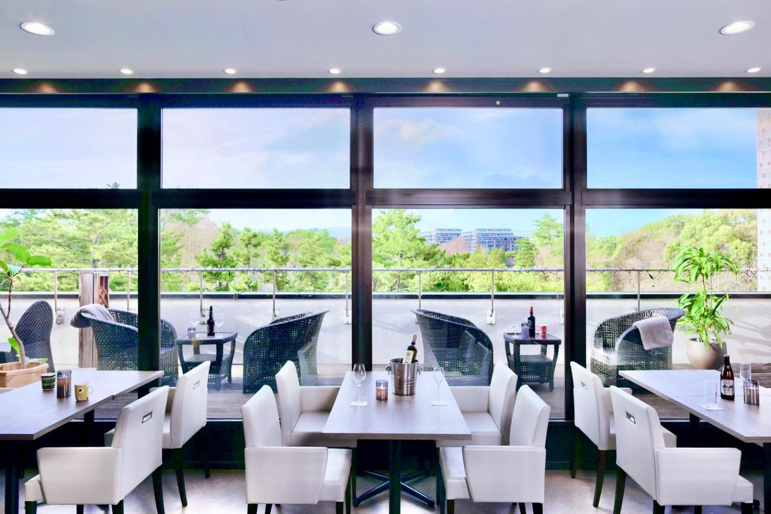 Hotel Minamisenri Crystal