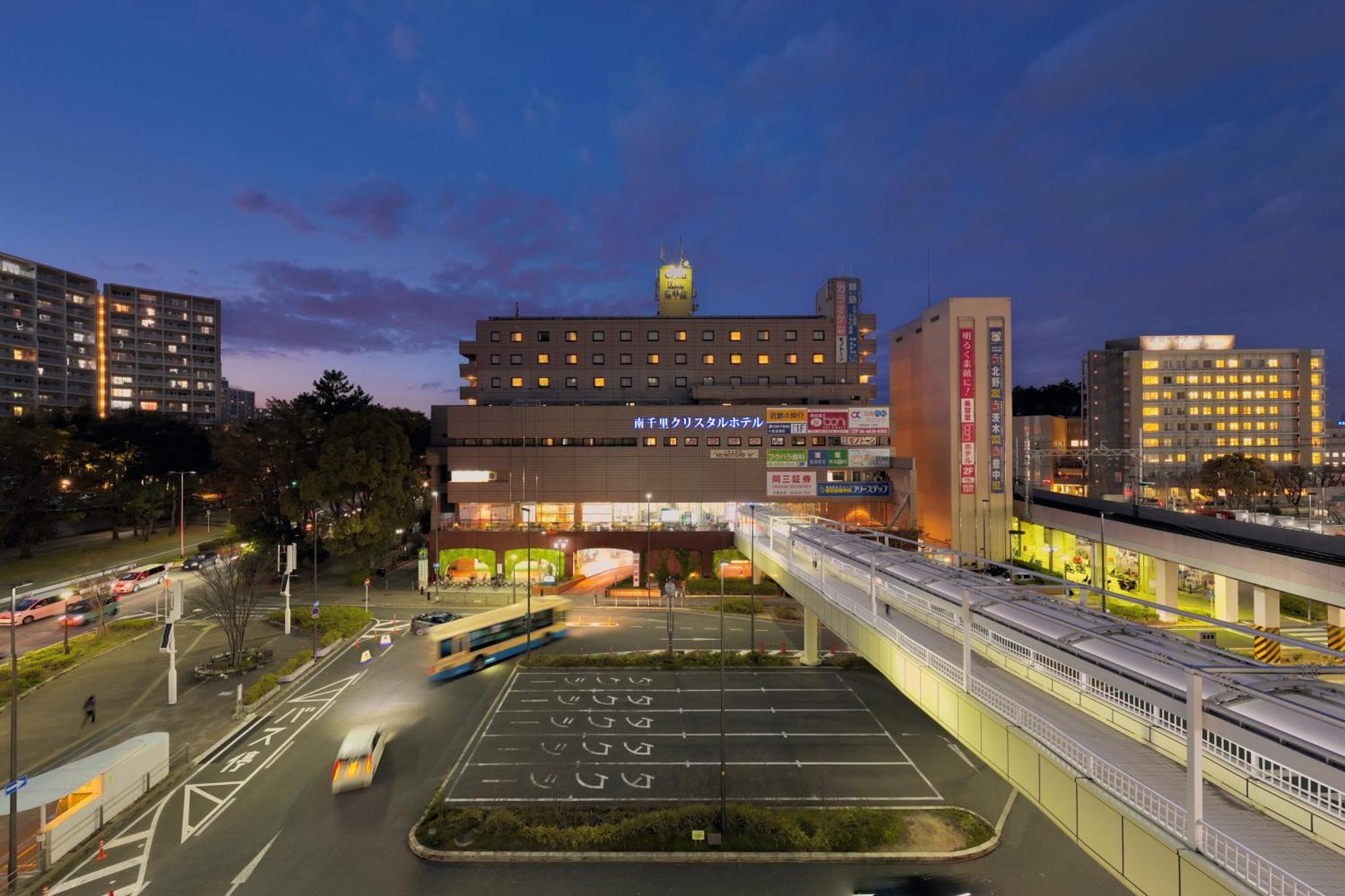 Hotel Minamisenri Crystal