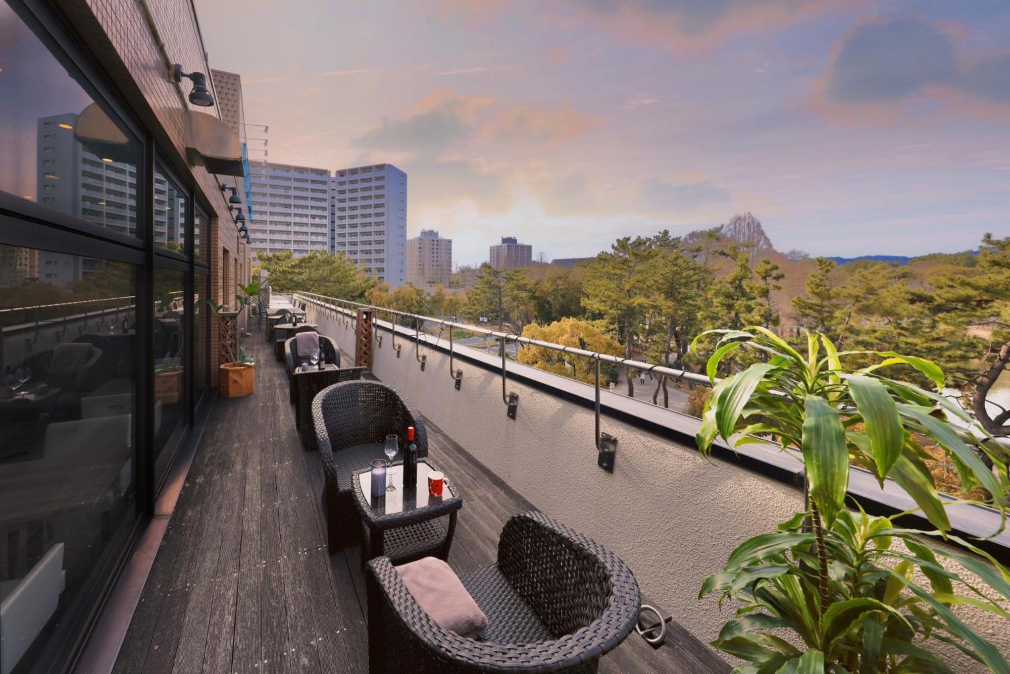 Hotel Minamisenri Crystal